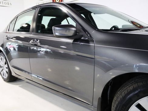 Used 2011 Honda Accord EX image 8