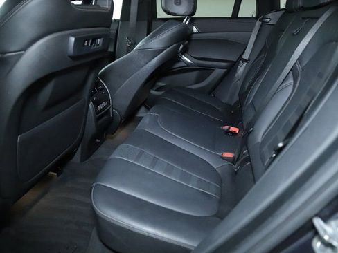 Used 2021 BMW X6 xDrive40i w/ Premium Package image 14