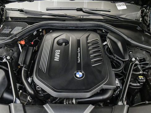 Used 2018 BMW 740i RWD image 29