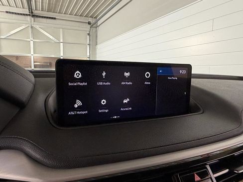 Used 2023 Acura MDX SH-AWD image 23