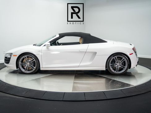 Used 2011 Audi R8 V10 AWD/4WD image 2