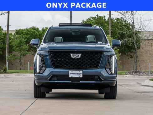 Used 2026 Cadillac Escalade Platinum Sport w/ LPO, ONYX Package AWD/4WD image 3