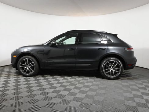 Used 2026 Porsche Macan AWD/4WD image 2