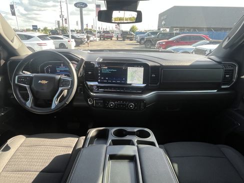 Used 2025 Chevrolet Silverado 2500 LT w/ Z71 Chrome Sport Edition AWD/4WD image 31