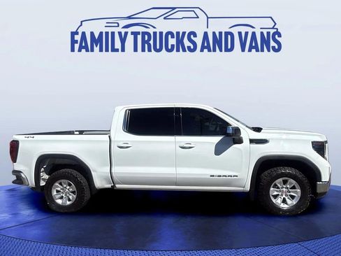 Used 2023 GMC Sierra 1500 SLE image 6