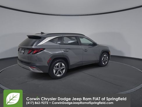 Used 2025 Hyundai Tucson SEL FWD image 15