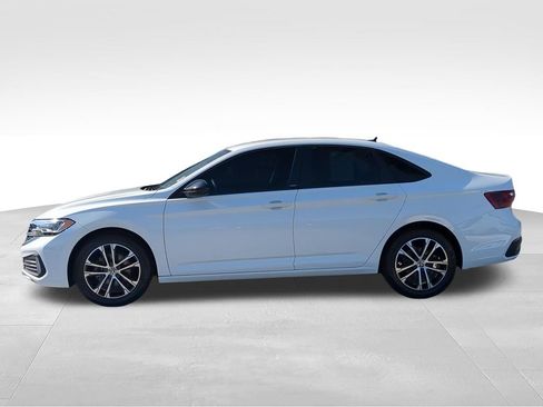 Certified 2024 Volkswagen Jetta Sport FWD image 6