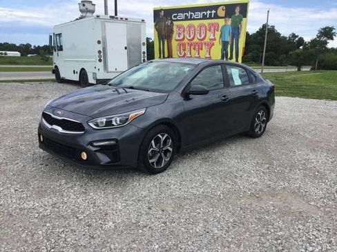 Used 2020 Kia Forte LXS FWD image 7