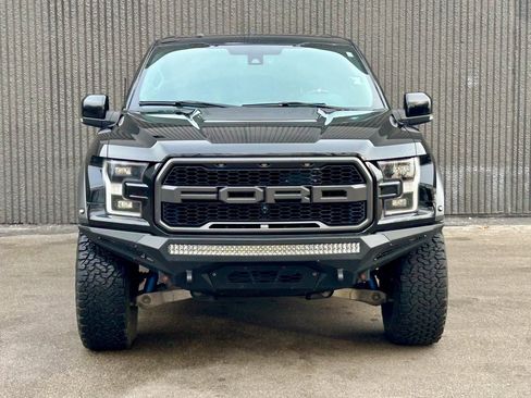 Certified 2018 Ford F150 Raptor w/ Equipment Group 802A Luxury image 8
