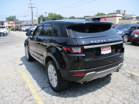 Used 2019 Land Rover Range Rover Evoque HSE AWD/4WD image 2