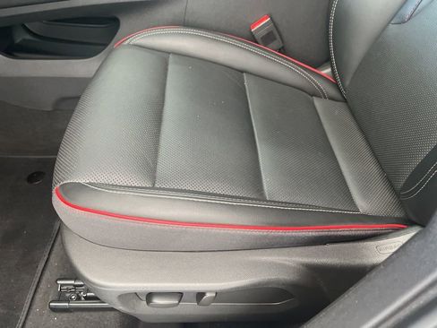 Used 2023 Buick Envision Essence w/ Sport Touring Package image 20