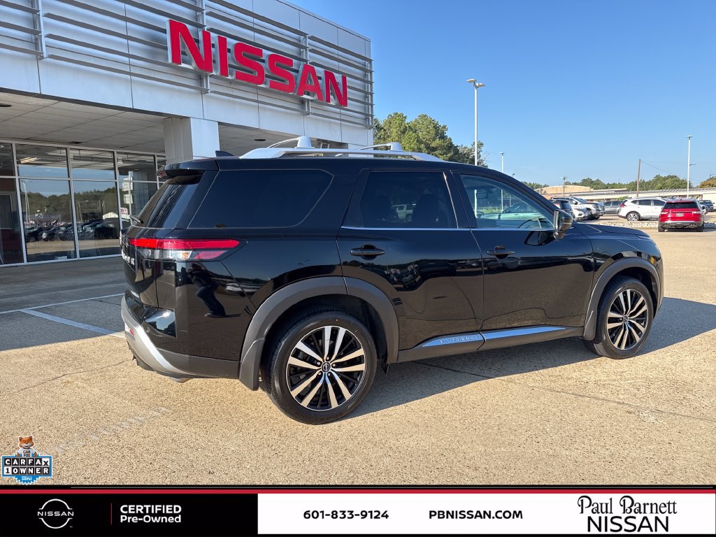 Certified 2025 Nissan Pathfinder Platinum FWD image 5
