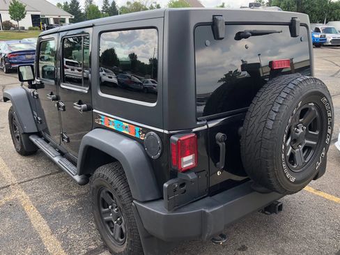 Used 2015 Jeep Wrangler Unlimited Sport w/ Mopar Black Appearance Group image 28