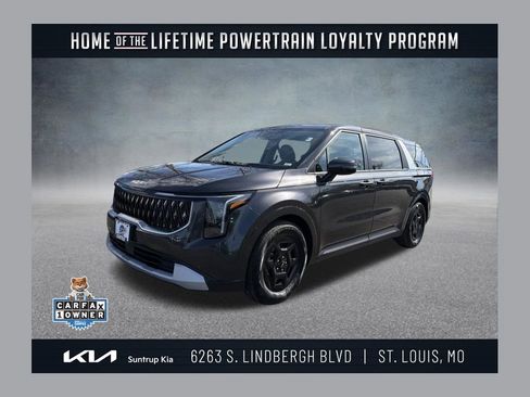 Used 2025 Kia Carnival image 1