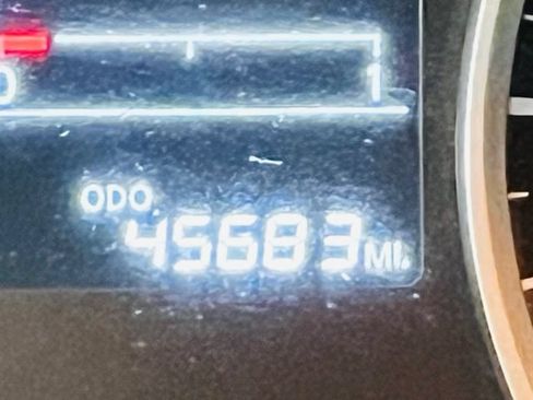Used 2024 Nissan Kicks S FWD image 8