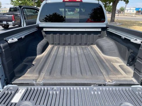 Used 2023 Nissan Frontier PRO-4X w/ Pro-4X Premium Package AWD/4WD image 17