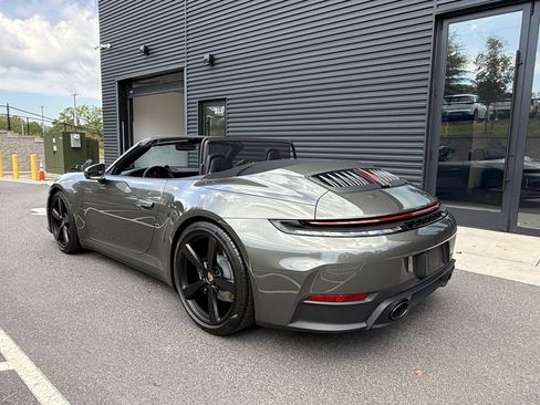 Certified 2026 Porsche 911 Carrera T RWD image 3
