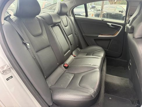 Used 2016 Volvo S60 T5 Inscription Platinum FWD image 13
