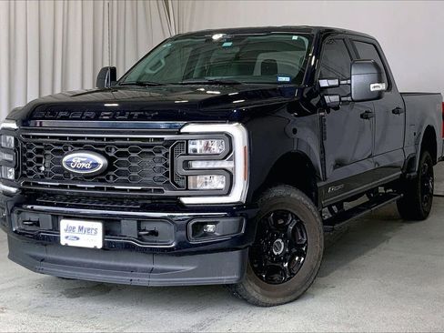 Used 2025 Ford F250 XL w/ STX Appearance Package AWD/4WD image 2