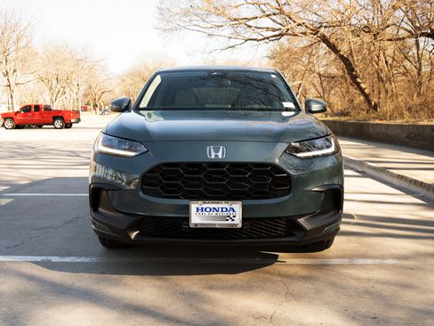 Used 2026 Honda HR-V LX image 3