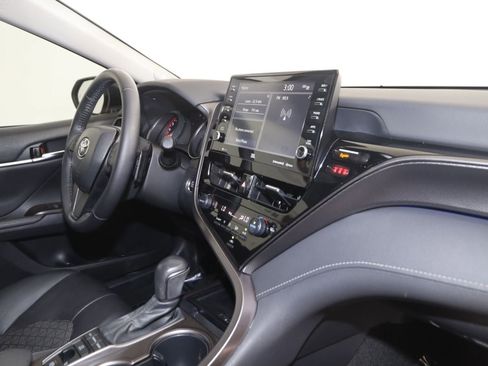 Used 2021 Toyota Camry XSE image 41