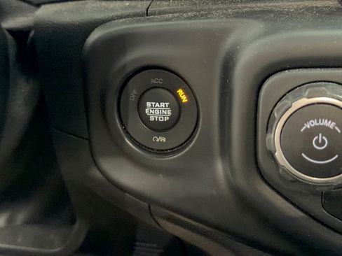 Used 2021 Jeep Gladiator Sport AWD/4WD image 20