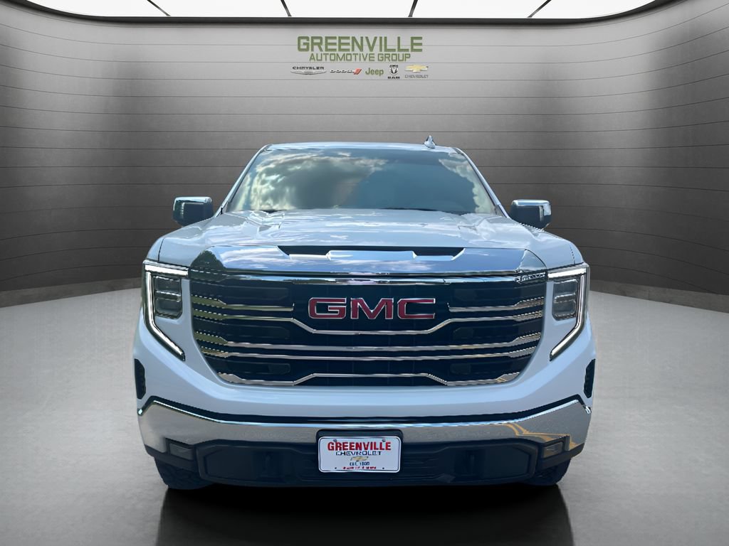 Used 2025 GMC Sierra 1500 SLT AWD/4WD image 2