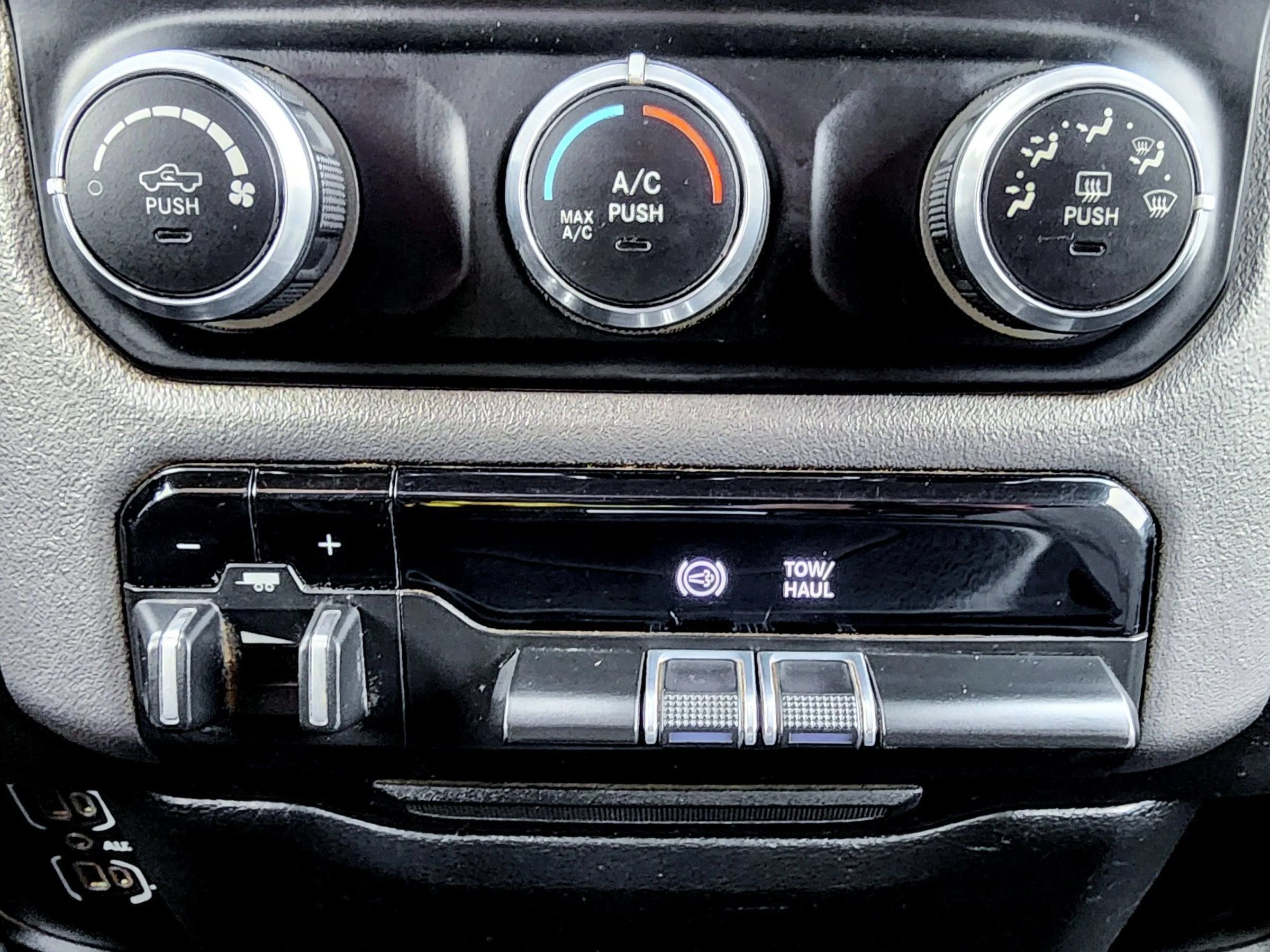 Used 2019 RAM 2500 Big Horn AWD/4WD image 13