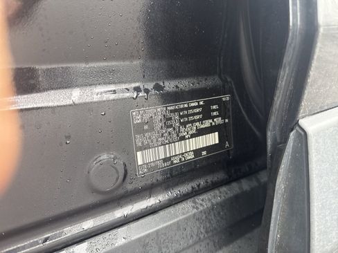 Used 2021 Toyota RAV4 LE w/ Carpet Mat Package (TMS) image 26