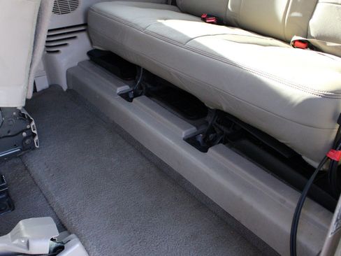 Used 2000 Ford Excursion Limited RWD image 8