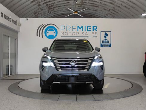 Used 2024 Nissan Rogue Platinum w/ Platinum Premium Package FWD image 97