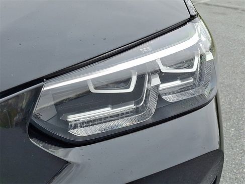 Used 2022 BMW X3 xDrive30i w/ Premium Package 2 image 9