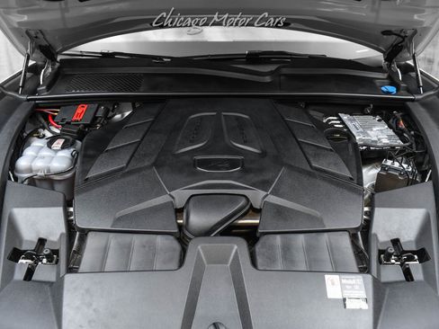 Used 2025 Porsche Cayenne image 51