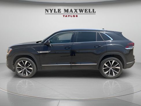 Used 2024 Volkswagen Atlas Cross Sport SEL Premium R-Line AWD/4WD image 6