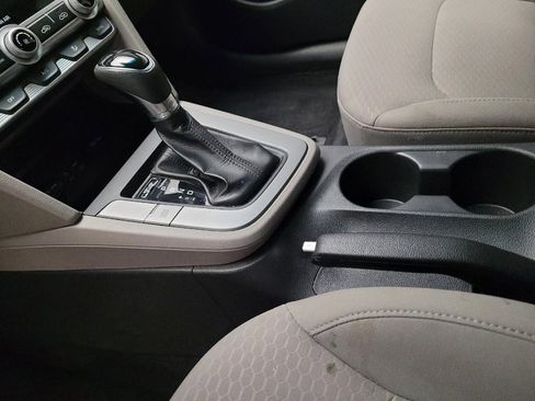 Used 2020 Hyundai Elantra SEL FWD image 26