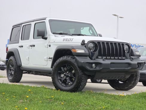 Used 2020 Jeep Wrangler Unlimited Sport AWD/4WD image 2
