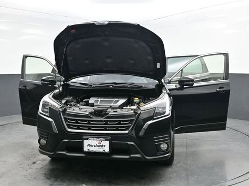 Used 2022 Subaru Forester Limited image 43