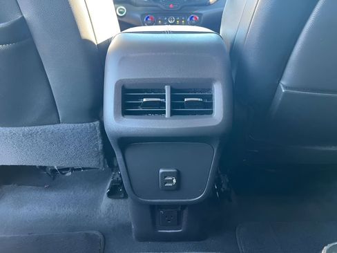 Used 2021 GMC Terrain SLT image 23