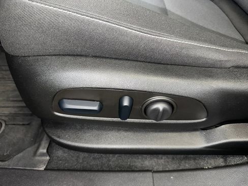 Certified 2024 Chevrolet Blazer LT w/ Convenience Package image 3