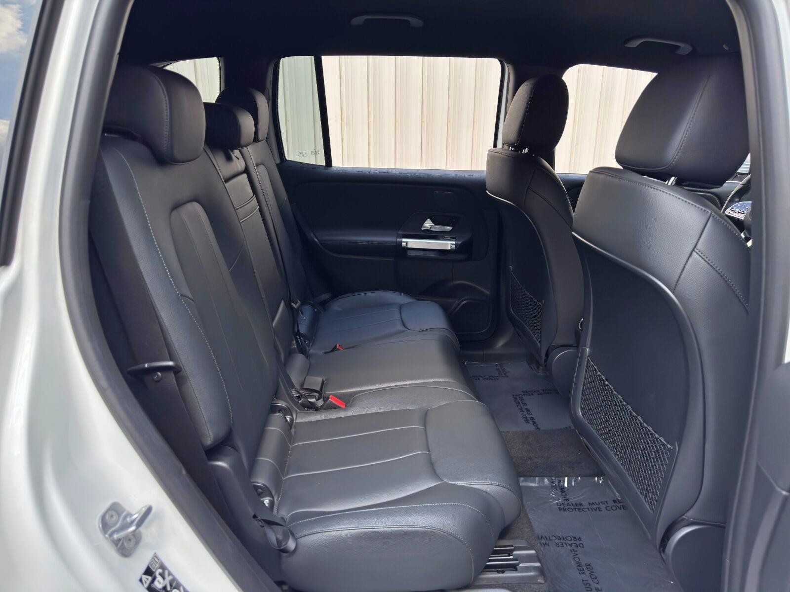 Used 2023 Mercedes-Benz EQB 300 4MATIC w/ Exclusive Package image 41