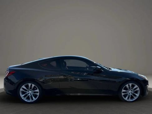 Used 2013 Hyundai Genesis 2.0T RWD image 5