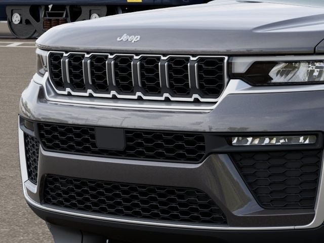 New 2026 Jeep Grand Cherokee Limited AWD/4WD image 11