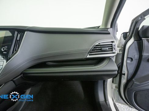 Used 2025 Subaru Outback Onyx Edition XT w/ Popular Package #2 AWD/4WD image 42