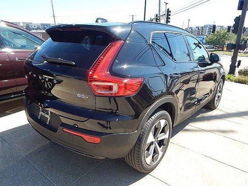 New 2026 Volvo XC40 B5 Plus w/ Protection Package Premier AWD/4WD image 5