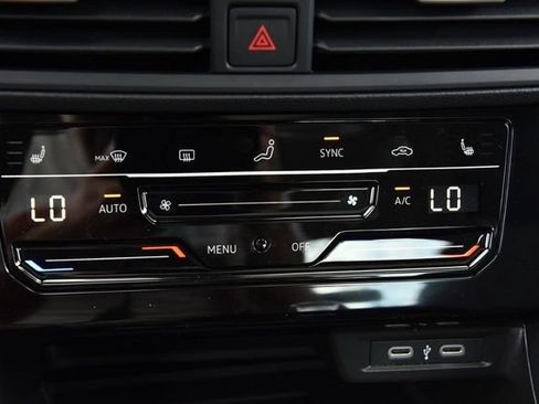 New 2026 Volkswagen Jetta SE FWD image 15
