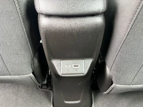 Used 2022 Chevrolet Bolt EUV LT image 13