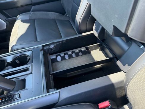 Used 2025 Ford F150 Raptor AWD/4WD image 25