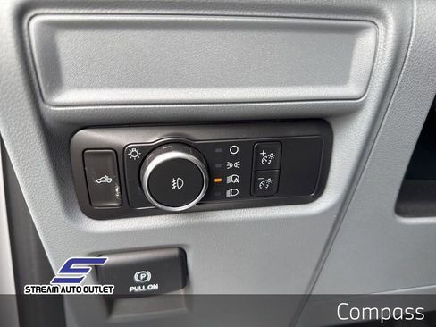 Used 2022 Ford F150 XLT image 11