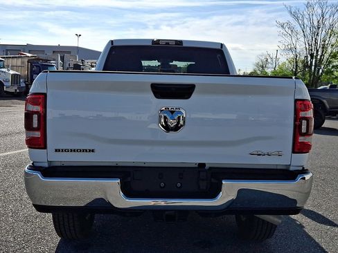 Used 2024 RAM 2500 Big Horn w/ Towing Technology Group AWD/4WD image 5