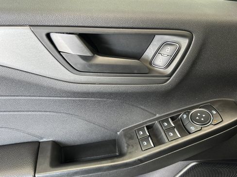 Certified 2023 Ford Escape Active AWD/4WD image 13
